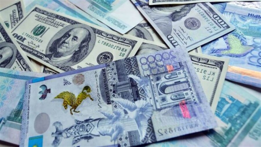 Курс валют на 4 ноября: курс доллара - 389.46, курс евро - 434.17,  российский рубль - 6.09 | Finance.kz