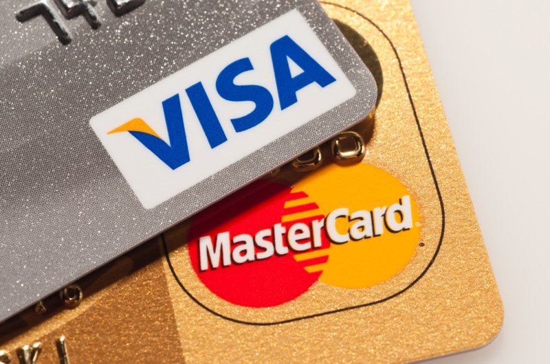 Visa и Mastercard могут повысить сборы по картам - WSJ | Finance.kz